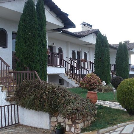 Village Naiades Кастория Экстерьер фото